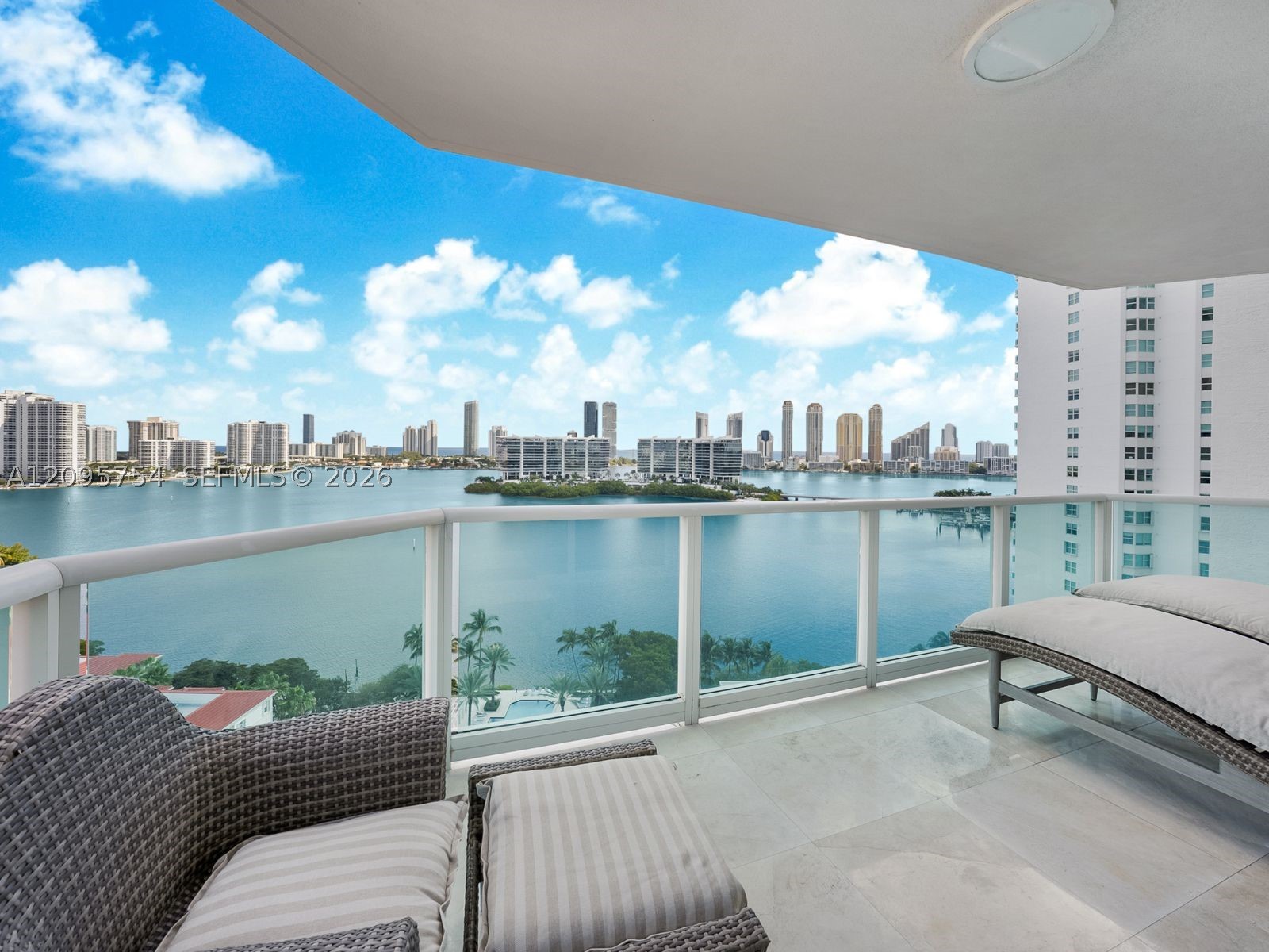 3301 NE 183rd St #1701, Aventura FL 33160