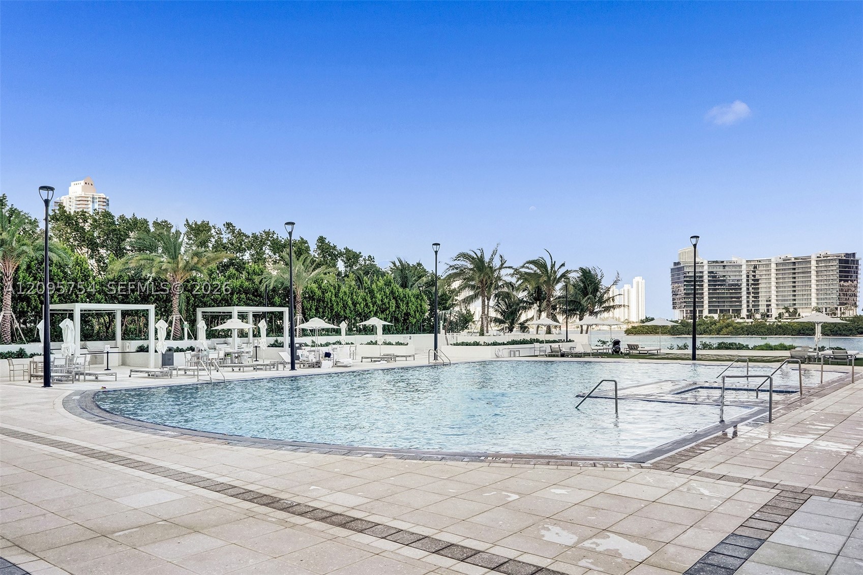 3301 NE 183rd St #1701, Aventura FL 33160