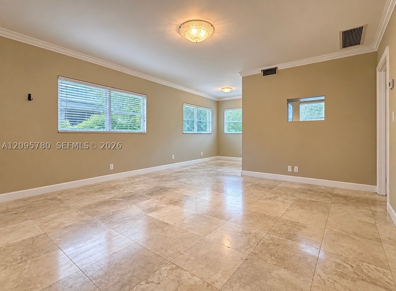 609 NE 13th Ave #203, Fort Lauderdale FL 33304