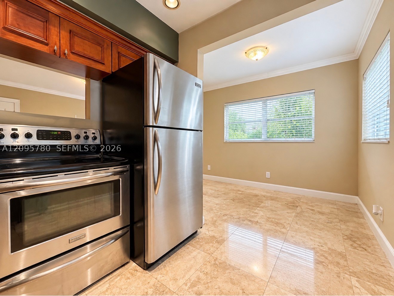 609 NE 13th Ave #203, Fort Lauderdale FL 33304
