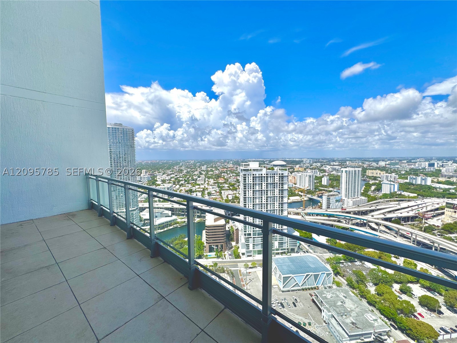 90 SW 3rd St #PH-10, Miami FL 33130