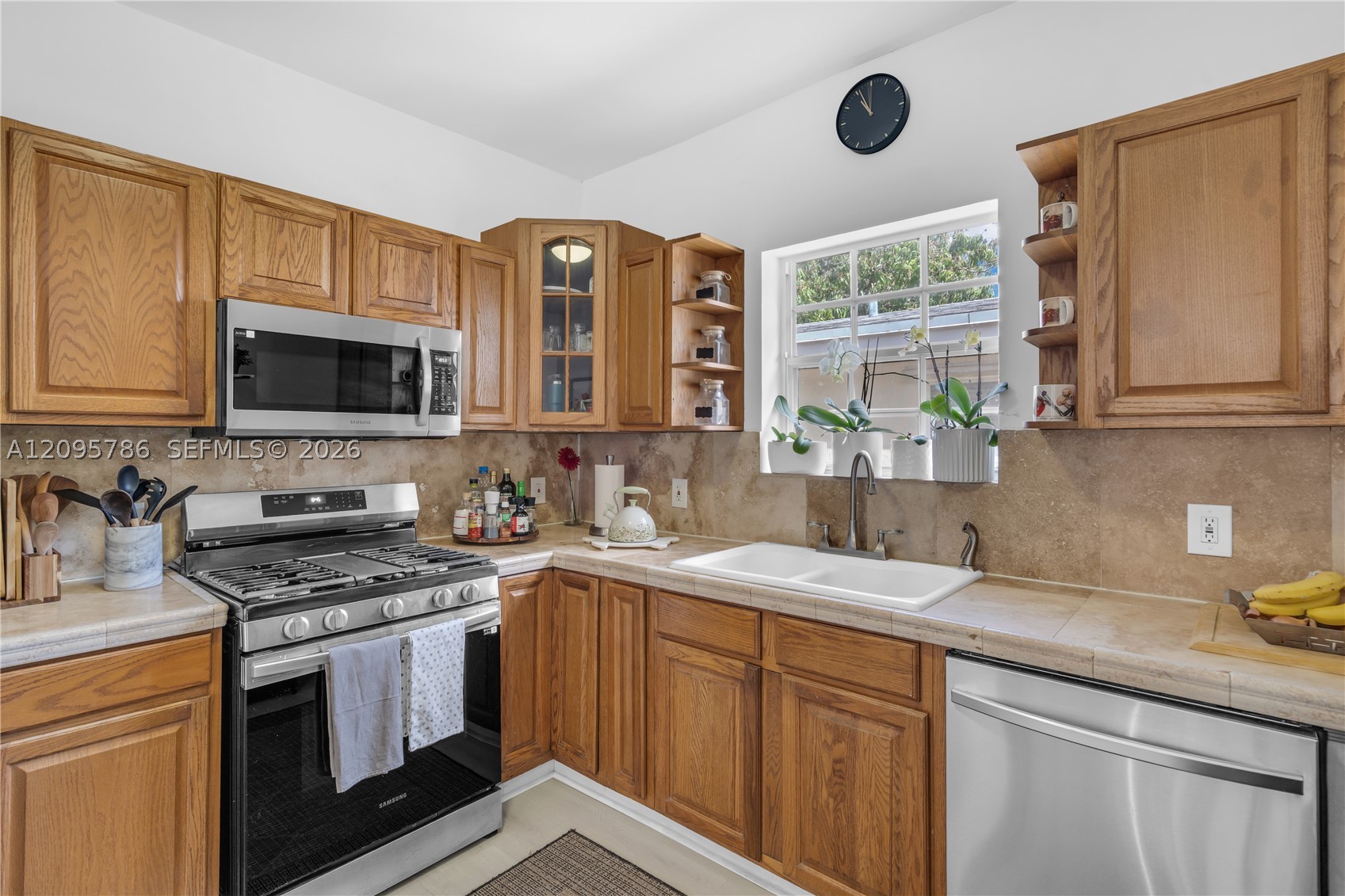 7611 NW 3rd Ave, Miami FL 33150