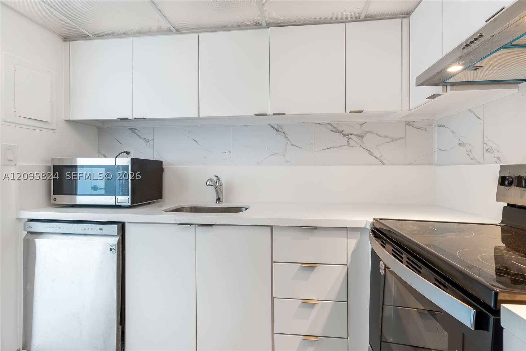 1000 West Ave #1008, Miami Beach FL 33139