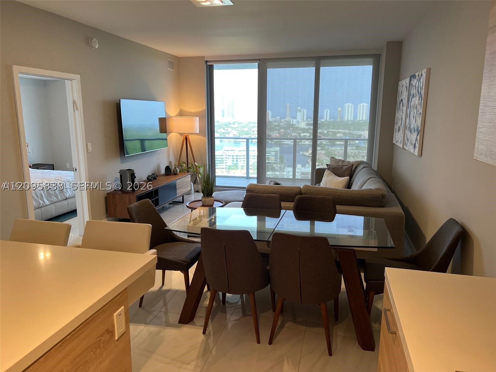 16385 Biscayne Blvd #2017, North Miami Beach FL 33160