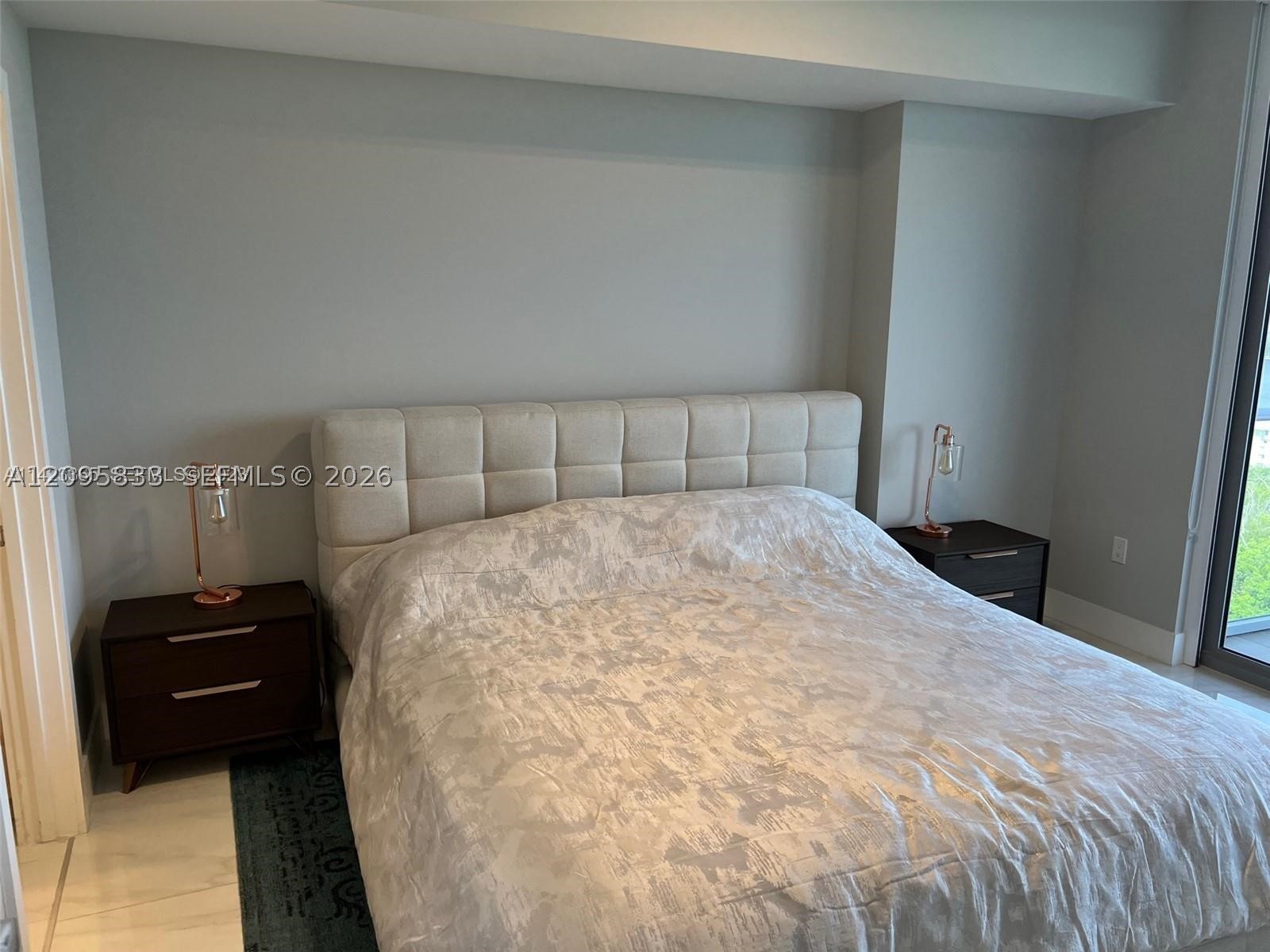 16385 Biscayne Blvd #2017, North Miami Beach FL 33160