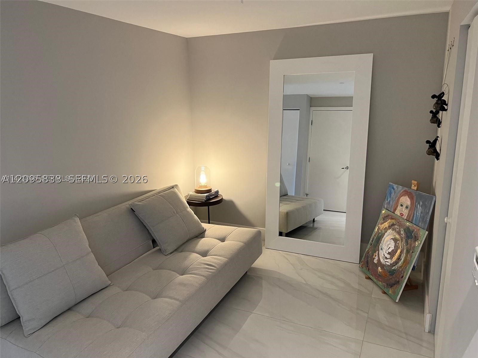 16385 Biscayne Blvd #2017, North Miami Beach FL 33160