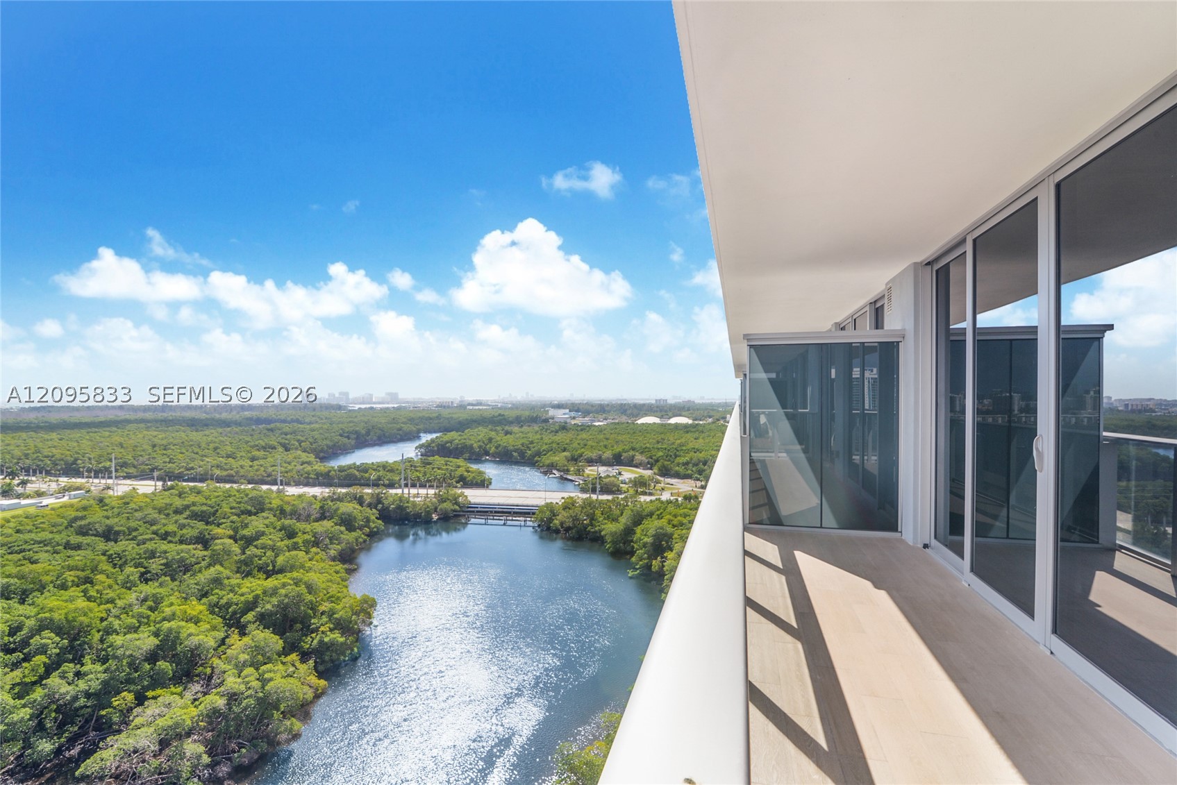 16385 Biscayne Blvd #2017, North Miami Beach FL 33160