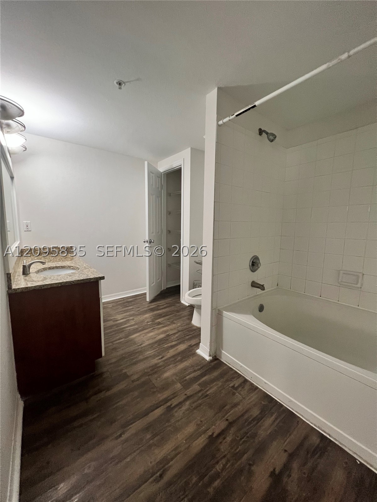 230 SW 117th Ter #11207, Pembroke Pines FL 33025