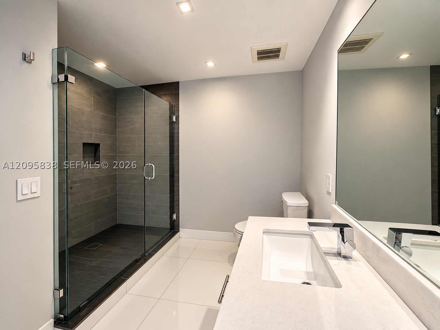 2475 Brickell Ave #1208, Miami FL 33129