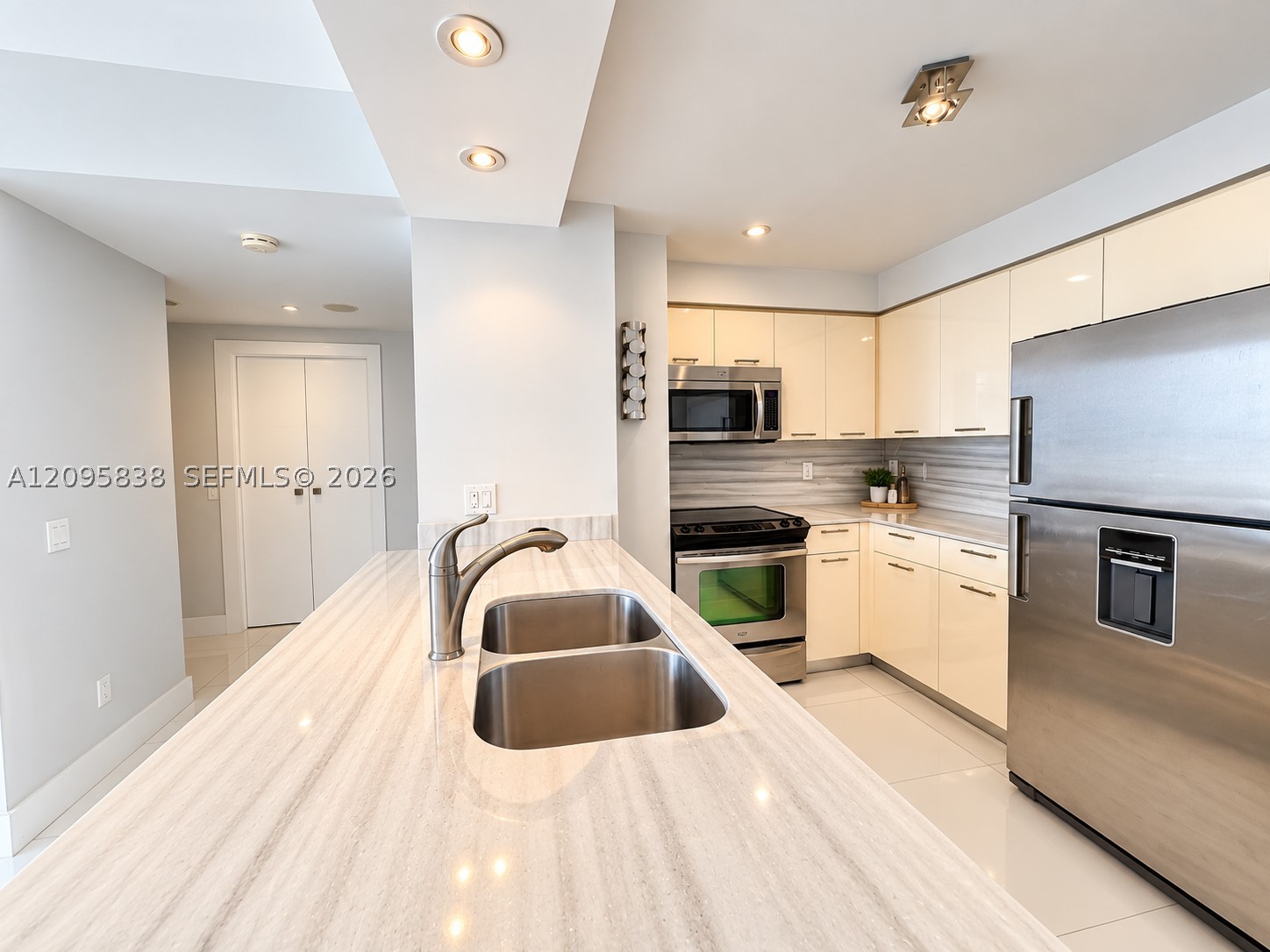 2475 Brickell Ave #1208, Miami FL 33129