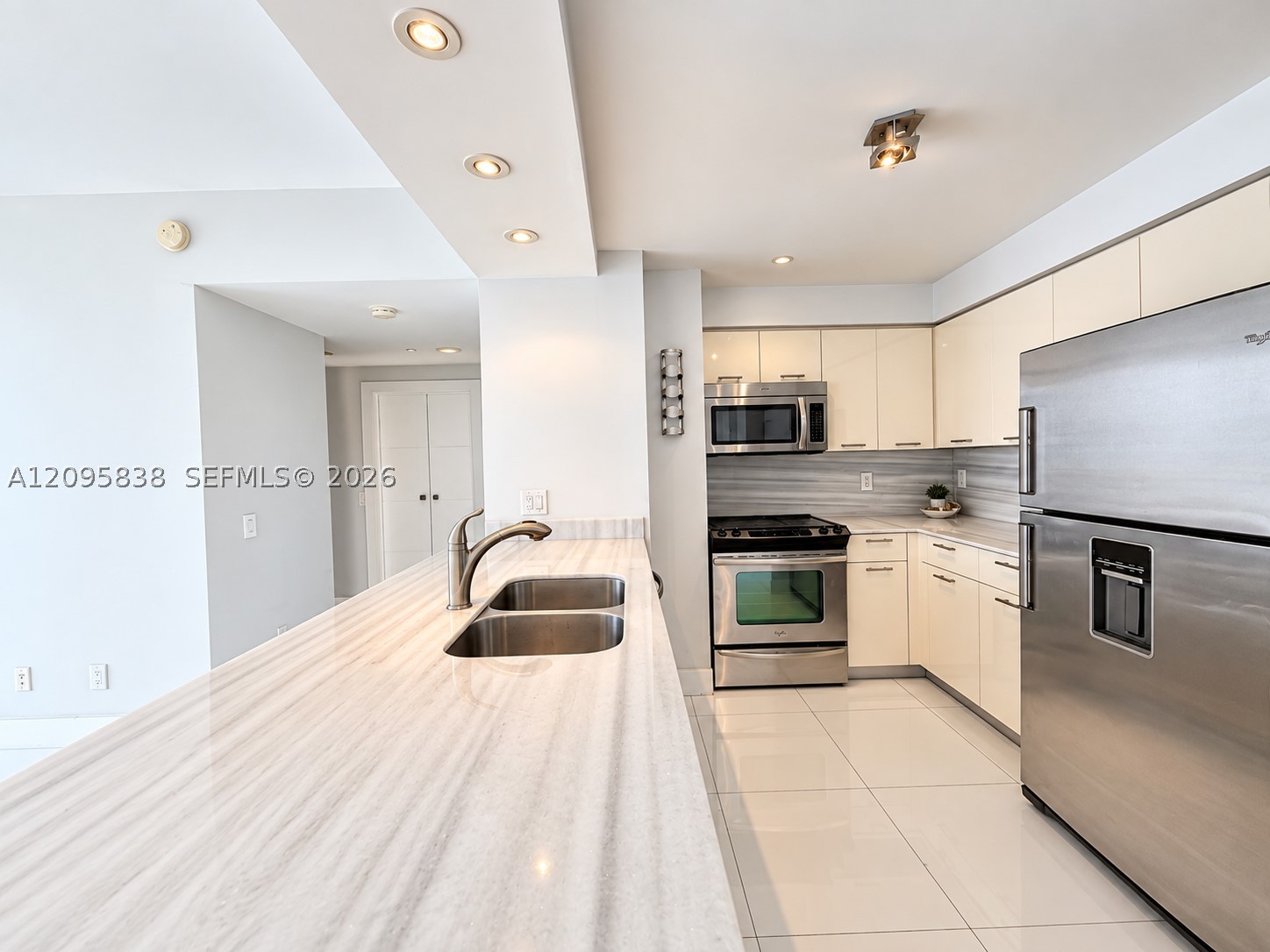 2475 Brickell Ave #1208, Miami FL 33129