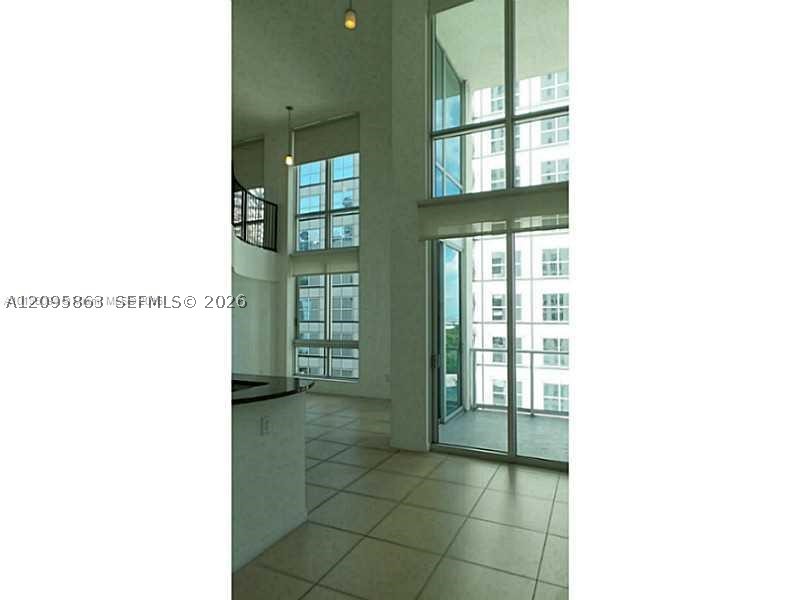 300 S Biscayne Blvd #Loft 1034, Miami FL 33131