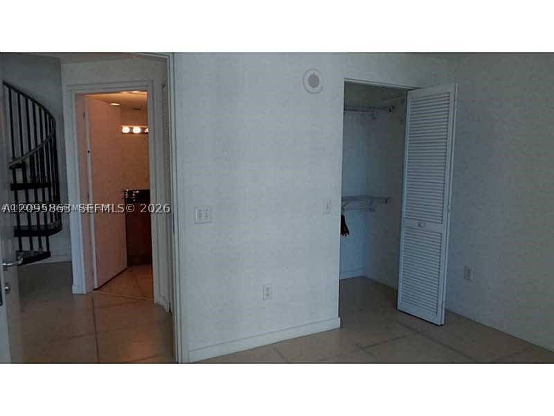 300 S Biscayne Blvd #Loft 1034, Miami FL 33131
