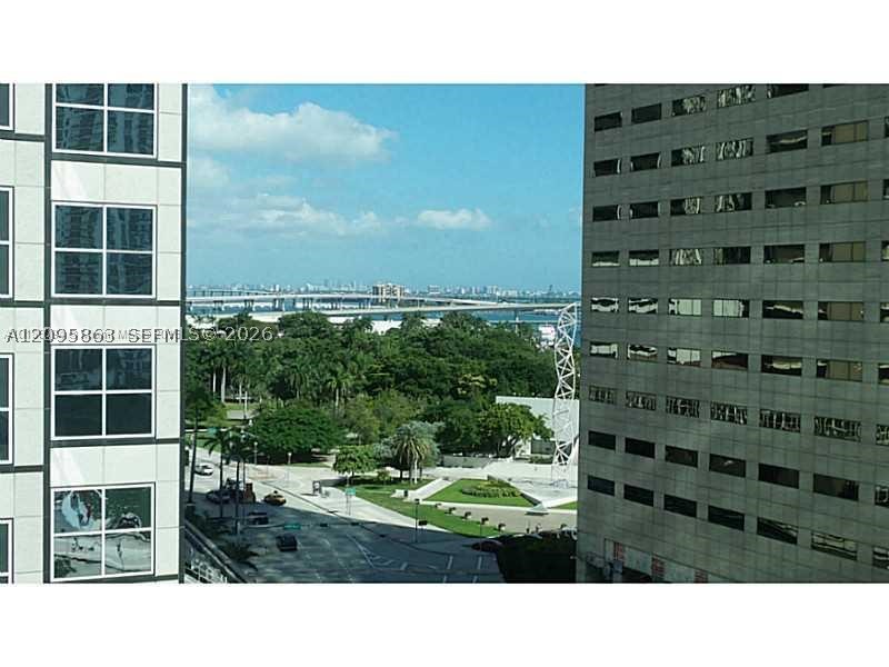 300 S Biscayne Blvd #Loft 1034, Miami FL 33131