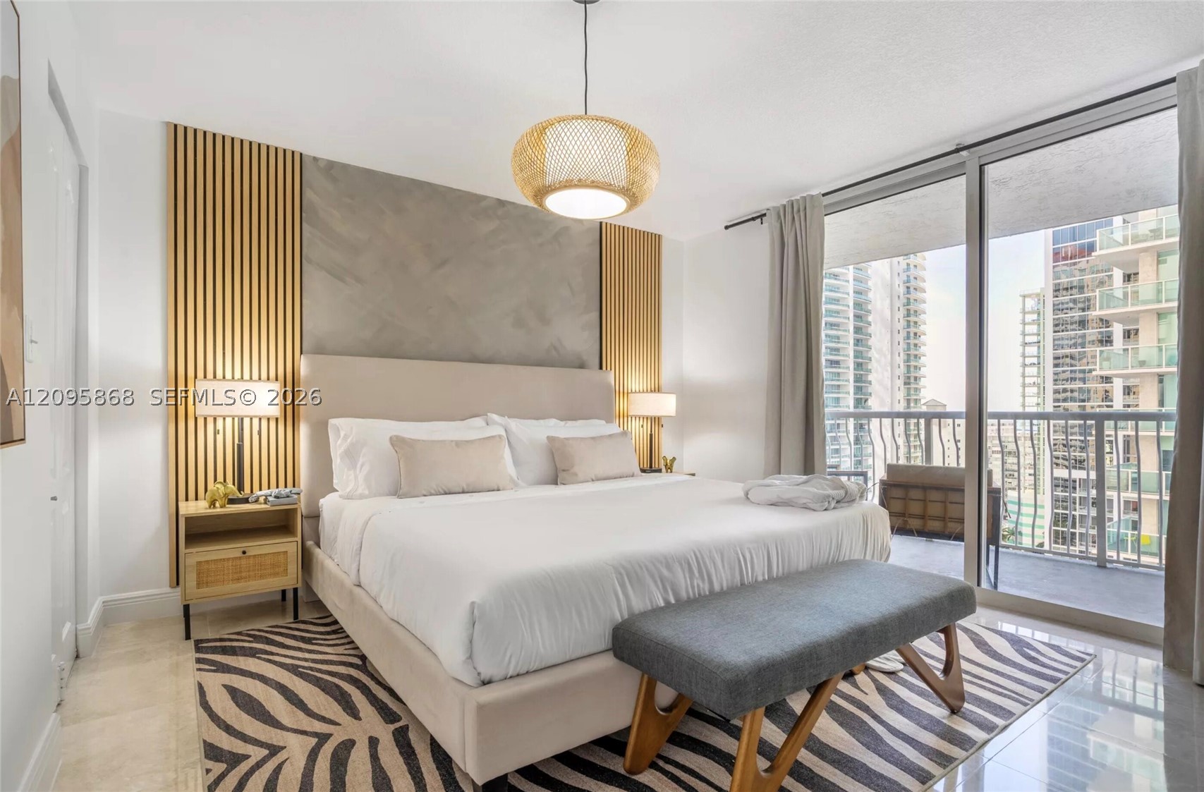 1200 Brickell Bay Dr #1805, Miami FL 33131