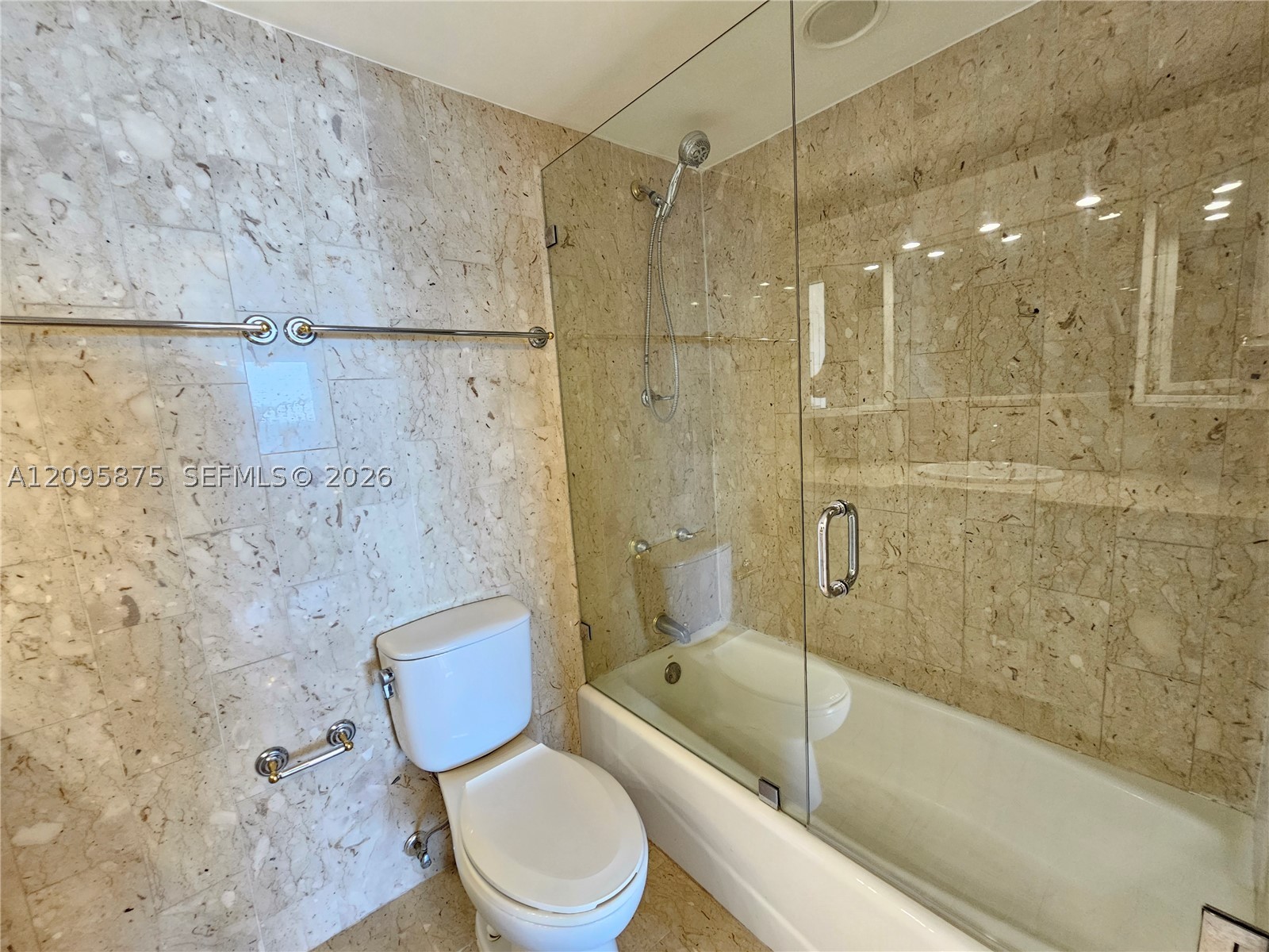 200 SE 15th Rd #17K, Miami FL 33129