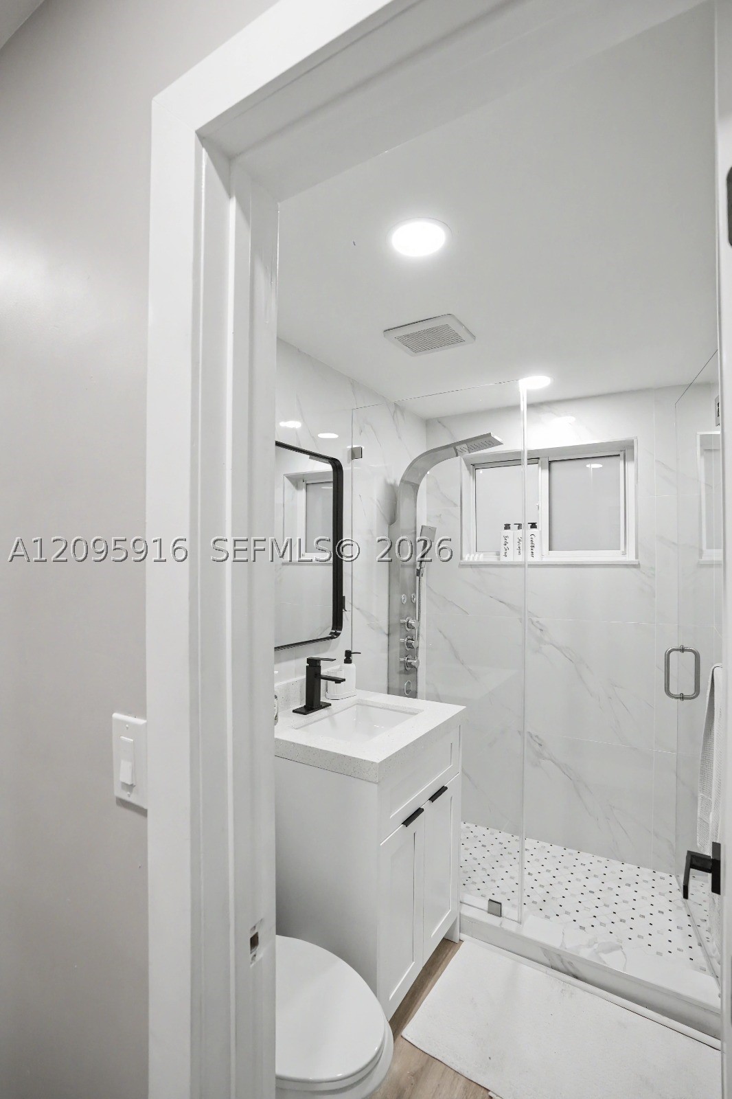331 W 40th Pl, Hialeah FL 33012