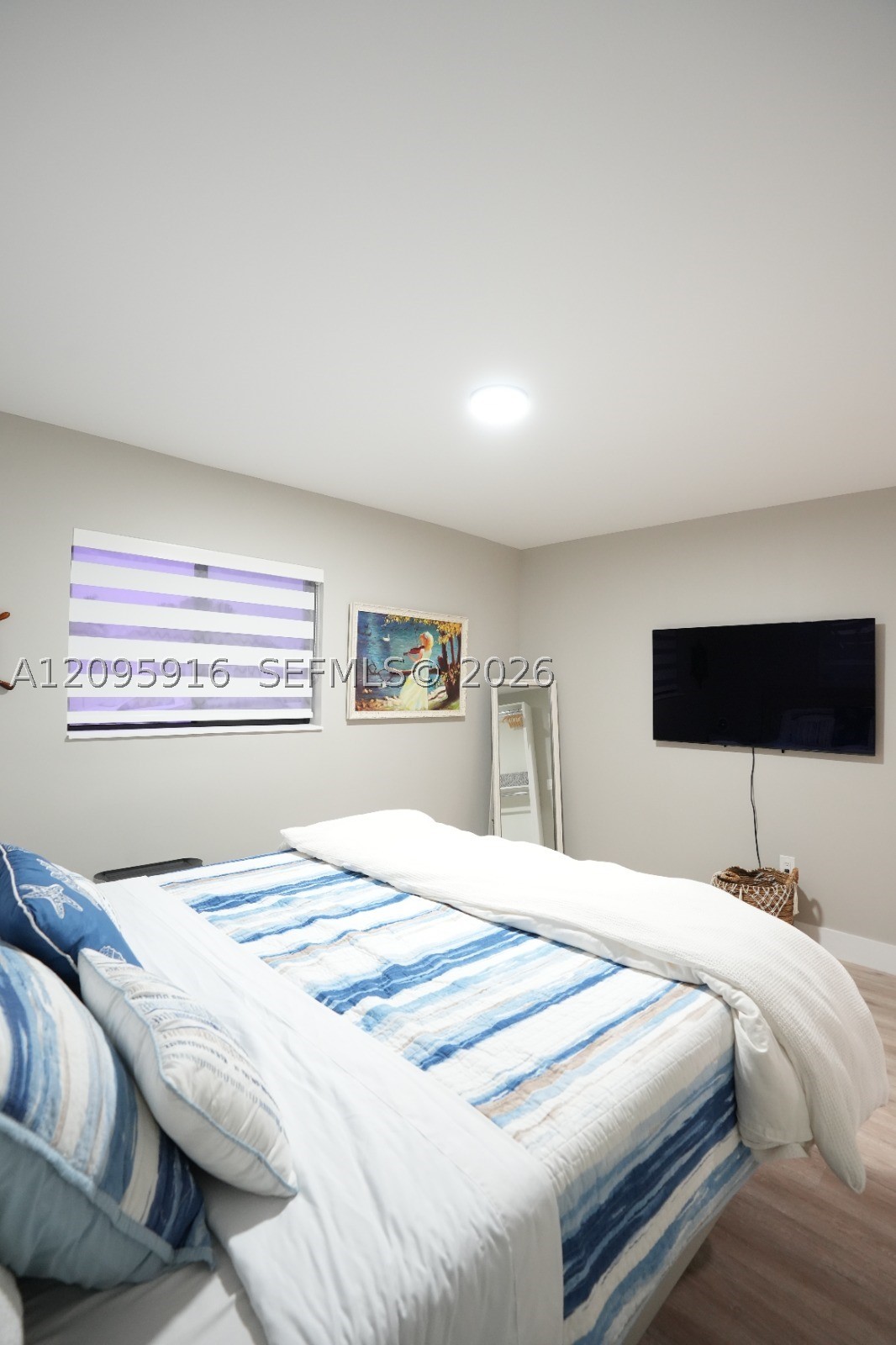 331 W 40th Pl, Hialeah FL 33012