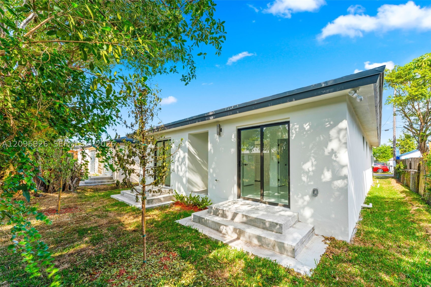 1556 NW 68th Ter, Miami FL 33147