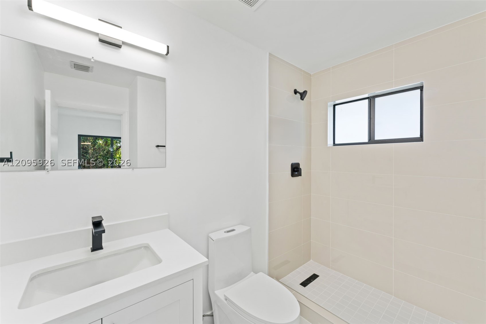 1556 NW 68th Ter, Miami FL 33147