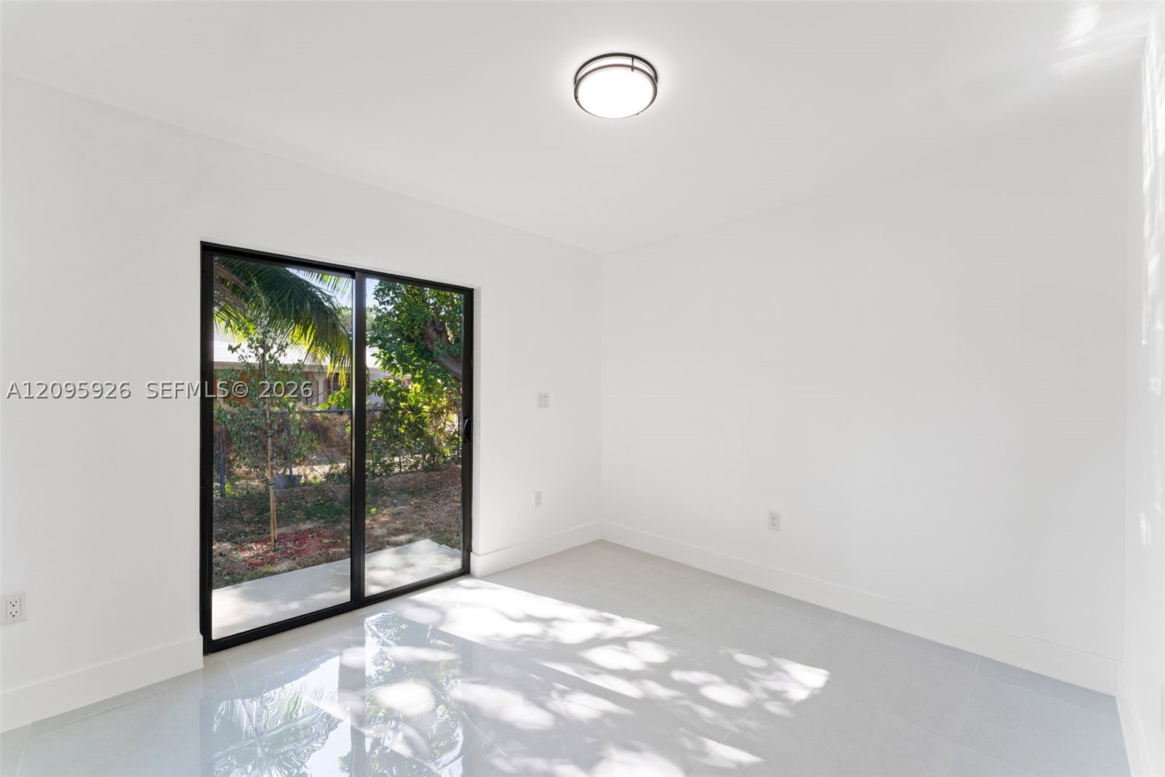 1556 NW 68th Ter, Miami FL 33147