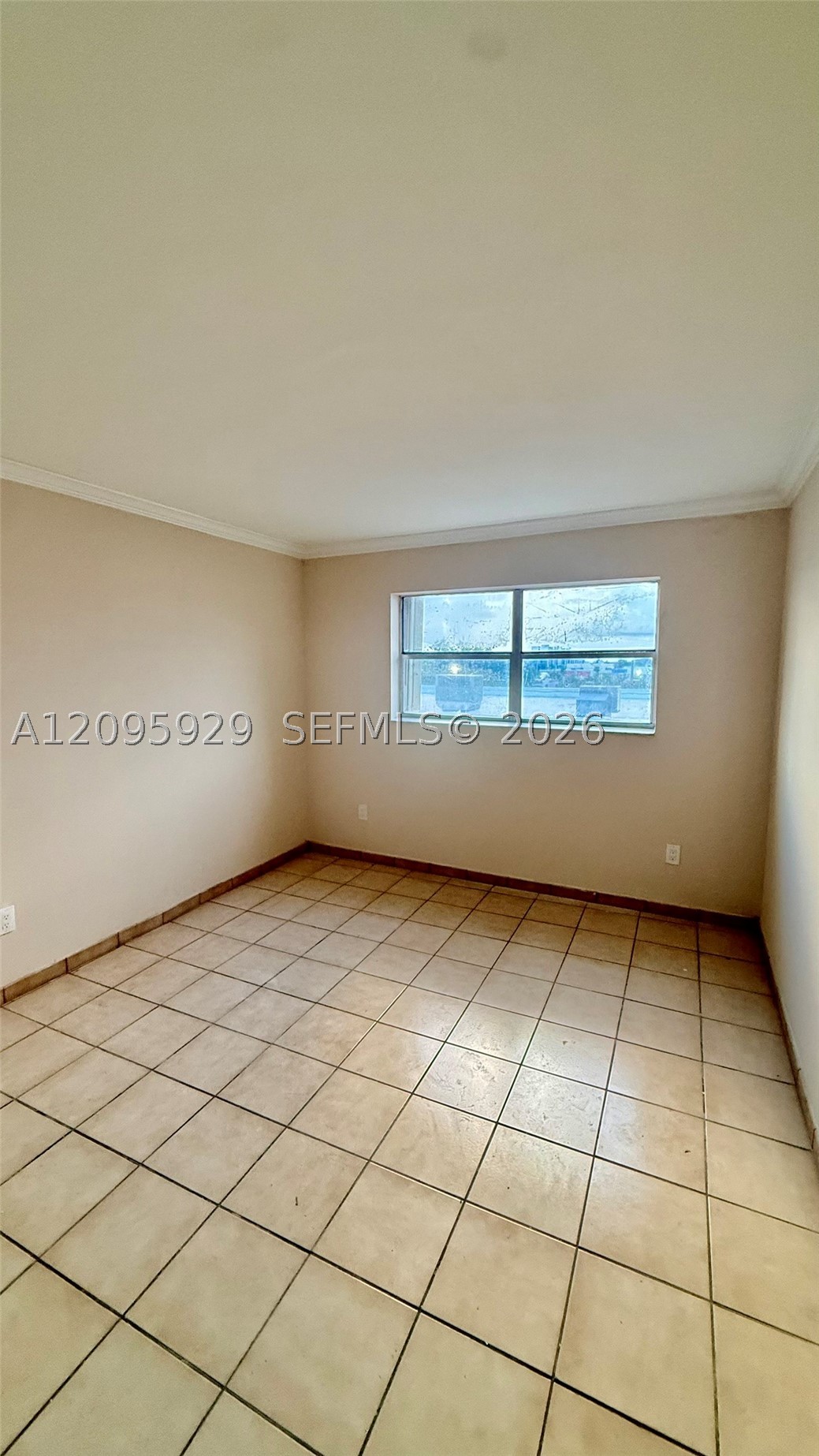 3640 NW 9th St #405, Miami FL 33125