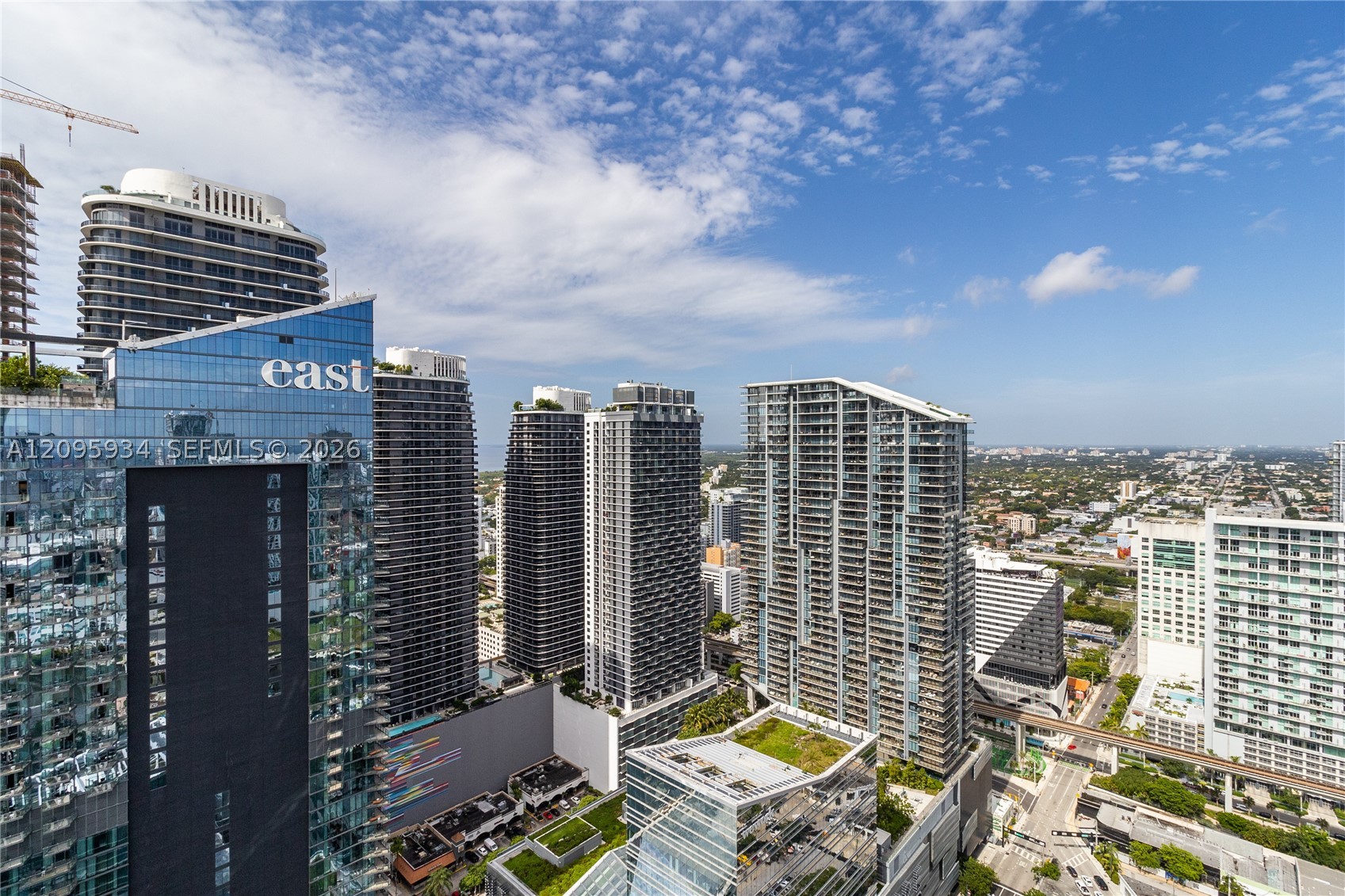 68 SE 6th St #4006, Miami FL 33131