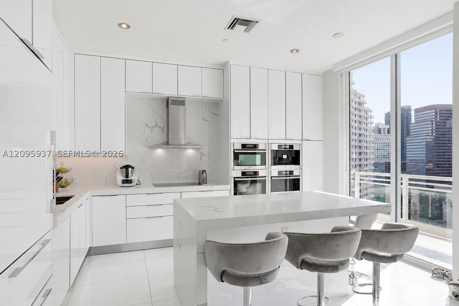 900 Brickell Key Blvd #1901, Miami FL 33131