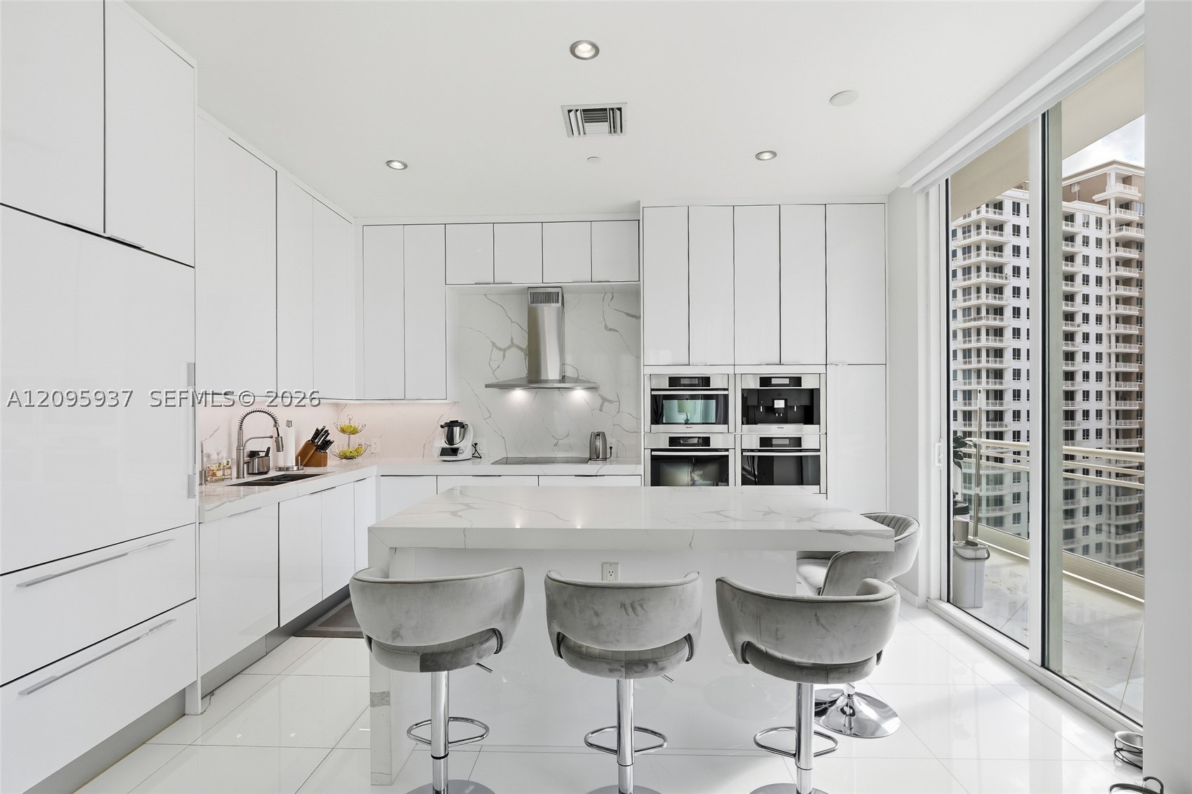 900 Brickell Key Blvd #1901, Miami FL 33131