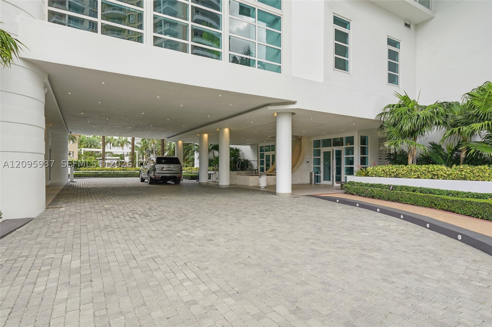 900 Brickell Key Blvd #1901, Miami FL 33131