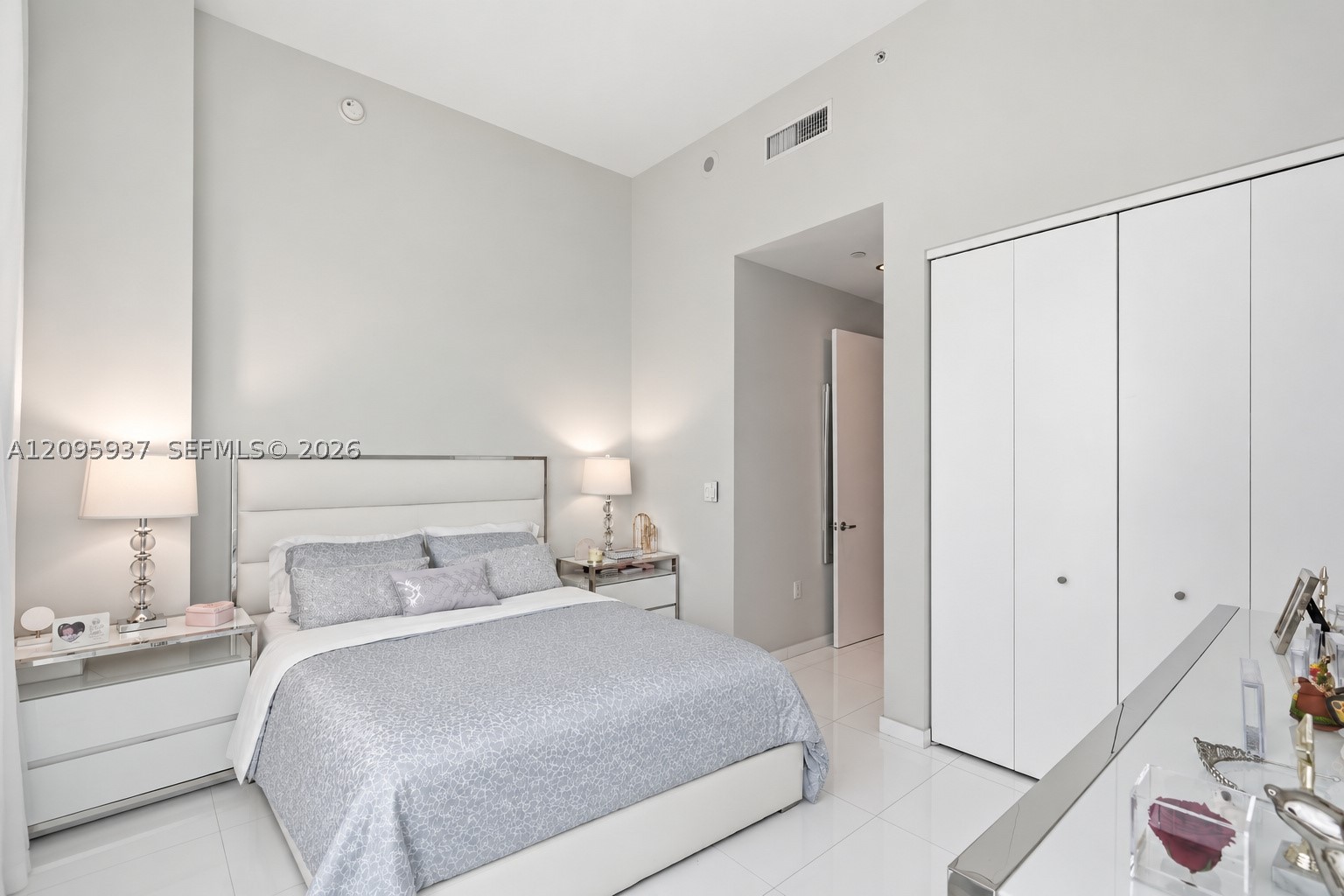 900 Brickell Key Blvd #1901, Miami FL 33131
