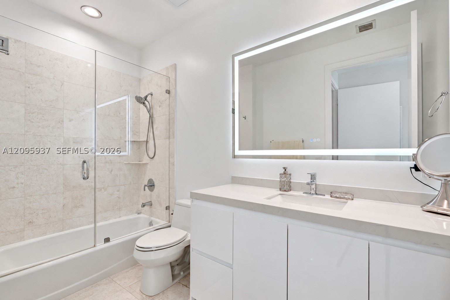 900 Brickell Key Blvd #1901, Miami FL 33131
