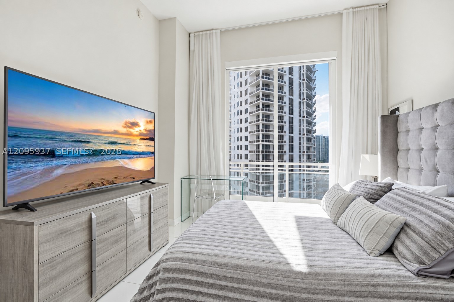 900 Brickell Key Blvd #1901, Miami FL 33131