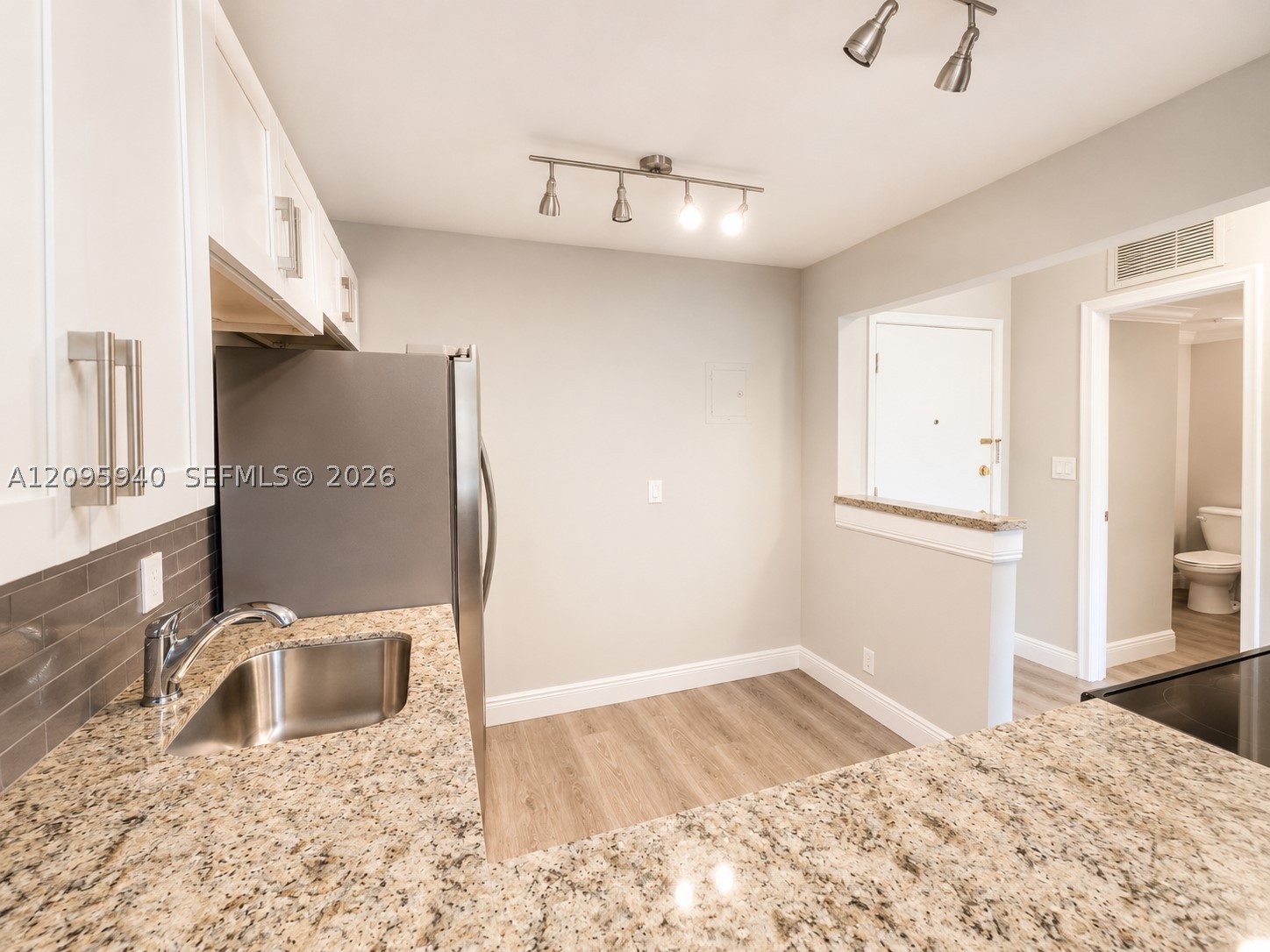 1881 Middle River Dr #604, Fort Lauderdale FL 33305