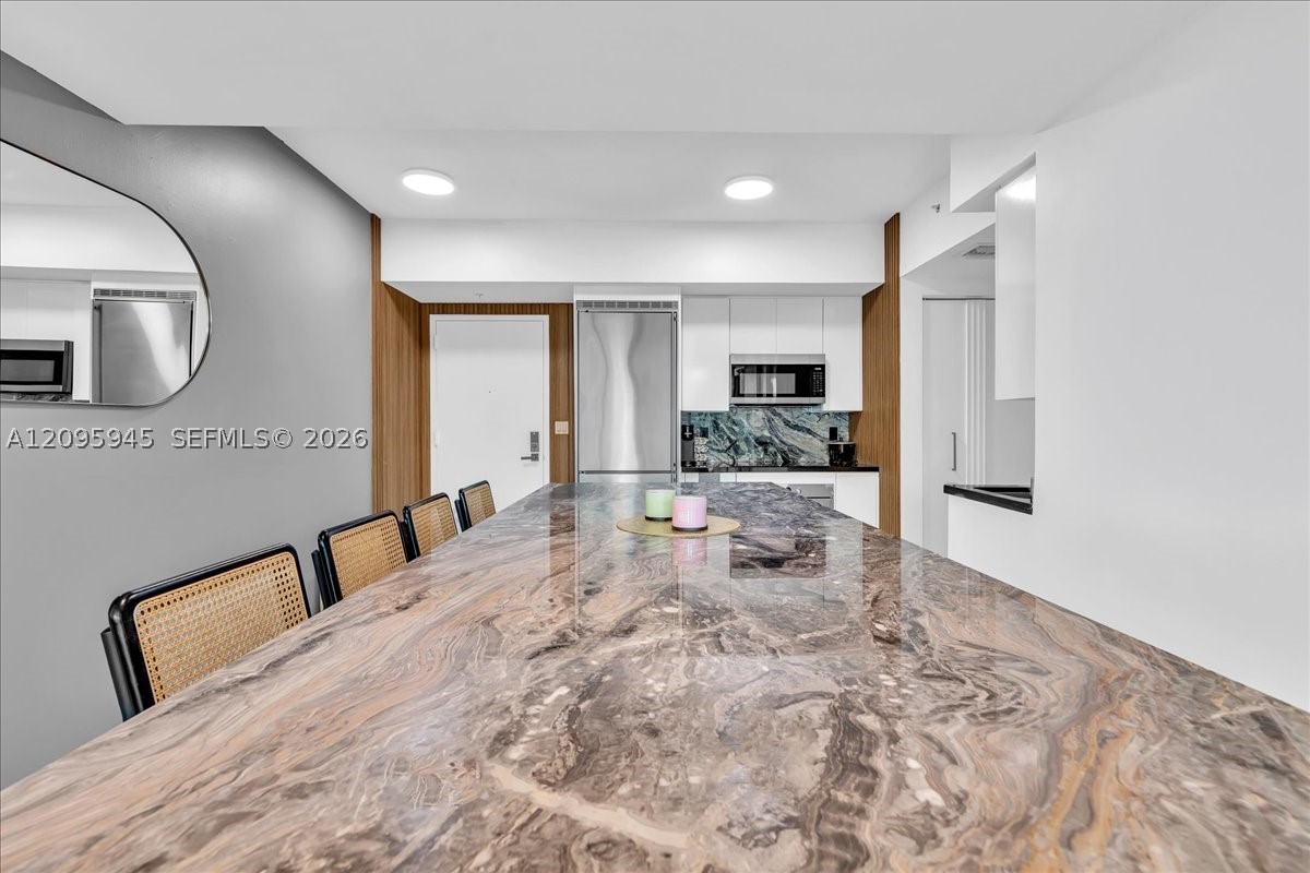 92 SW 3rd St #2802, Miami FL 33130