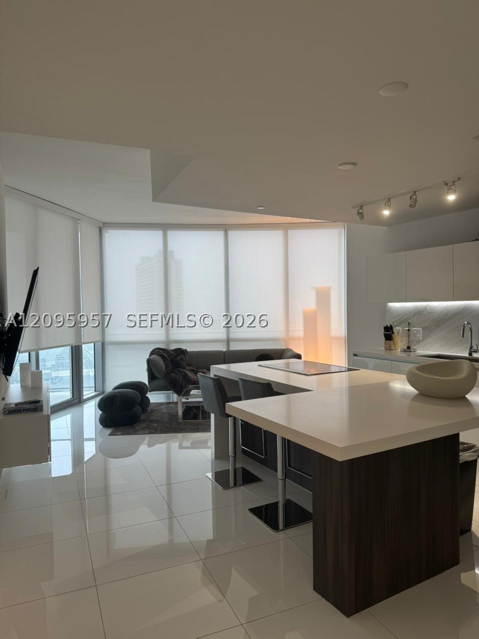 851 NE 1st Ave #1404, Miami FL 33132