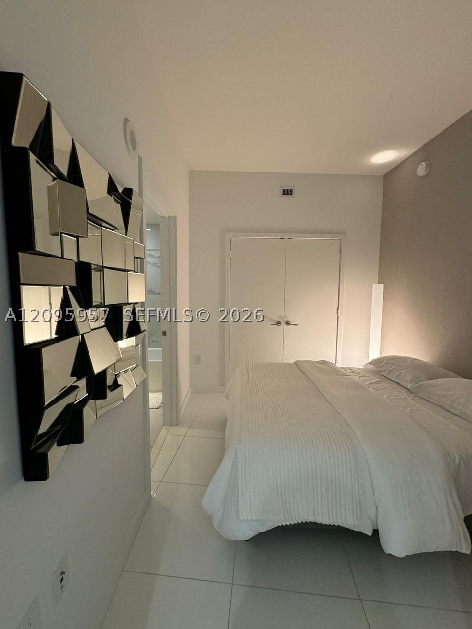 851 NE 1st Ave #1404, Miami FL 33132