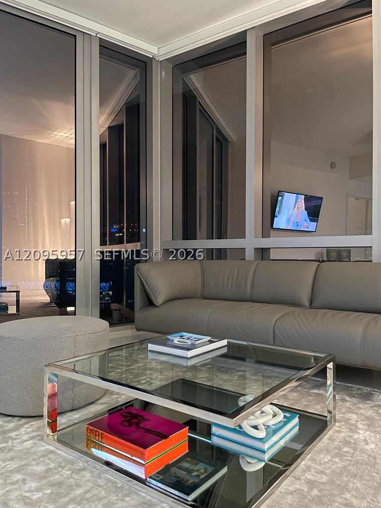 851 NE 1st Ave #1404, Miami FL 33132