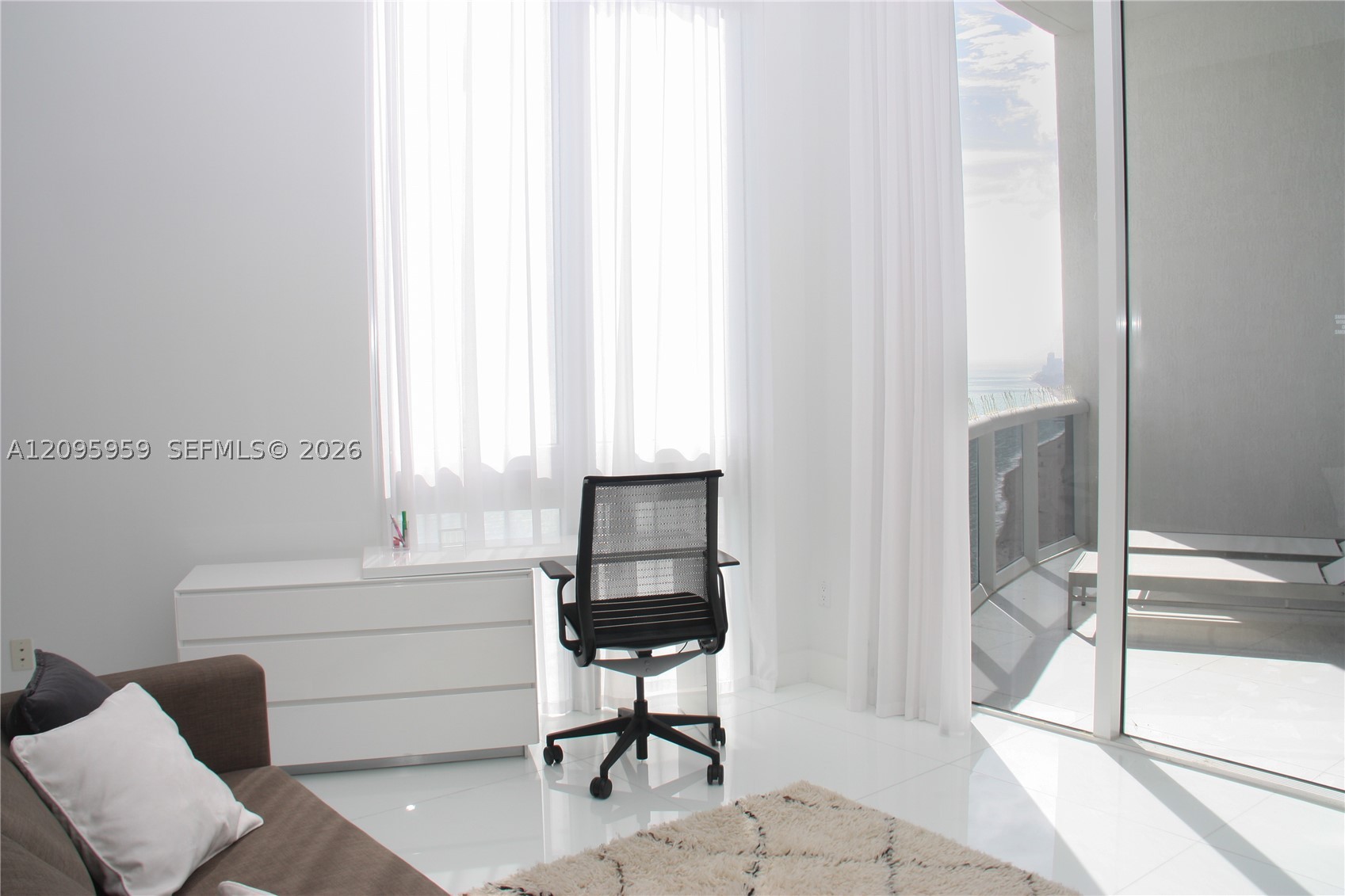15811 Collins Ave #4306, Sunny Isles Beach FL 33160