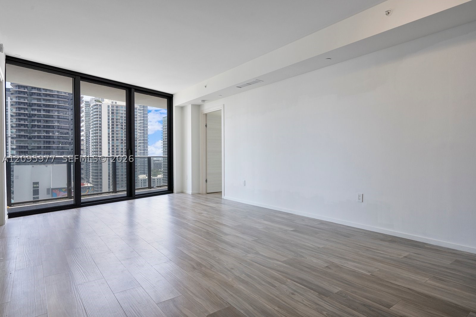 801 S Miami Ave #2402, Miami FL 33130