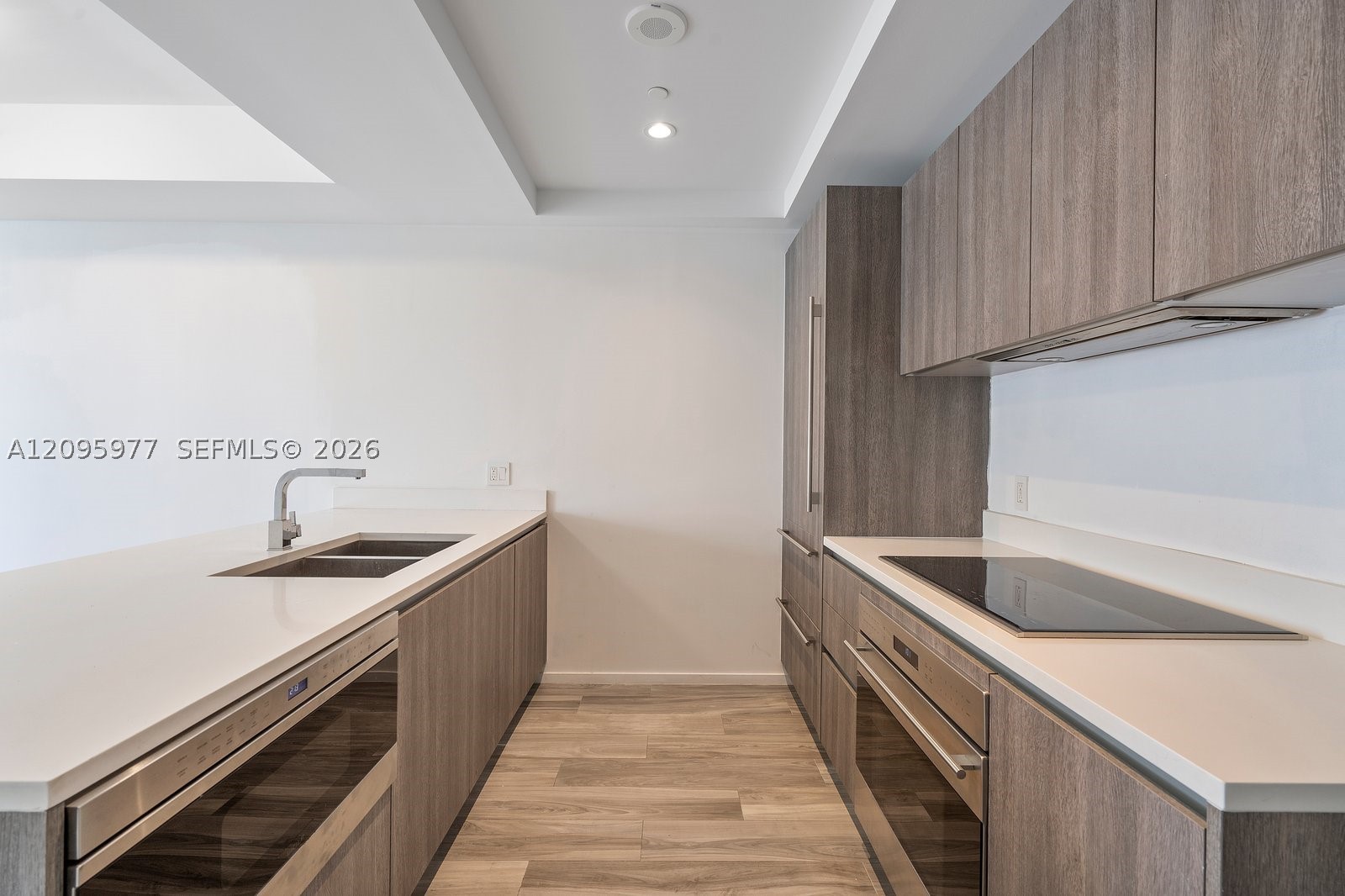 801 S Miami Ave #2402, Miami FL 33130