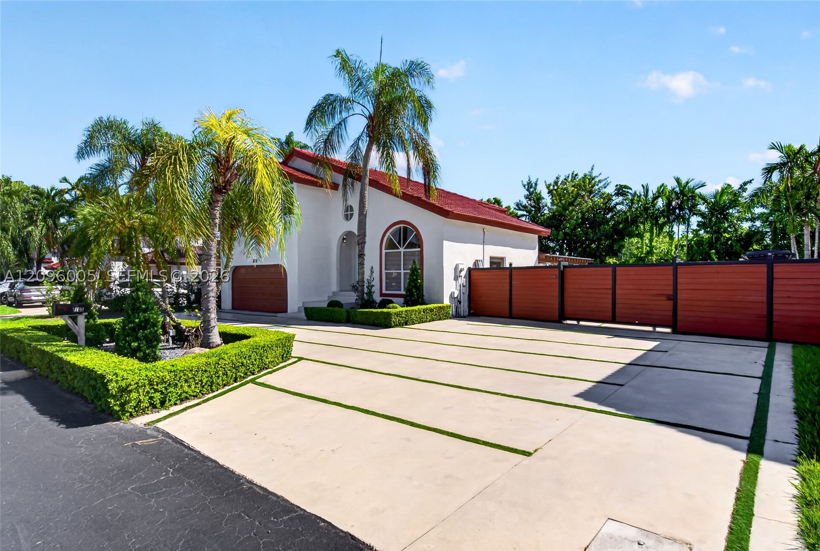 6705 SW 103rd Ct, Miami FL 33173