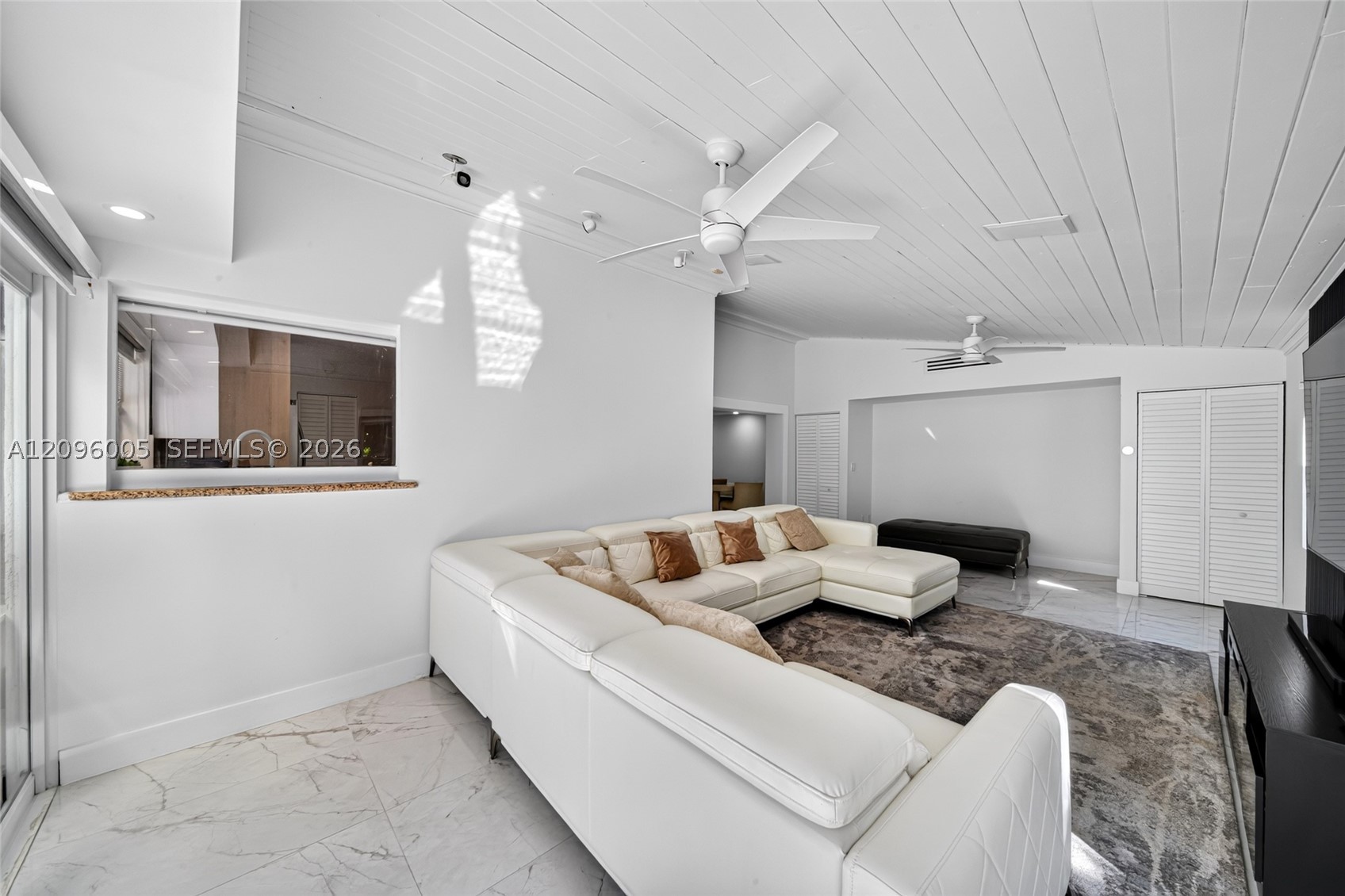 6705 SW 103rd Ct, Miami FL 33173