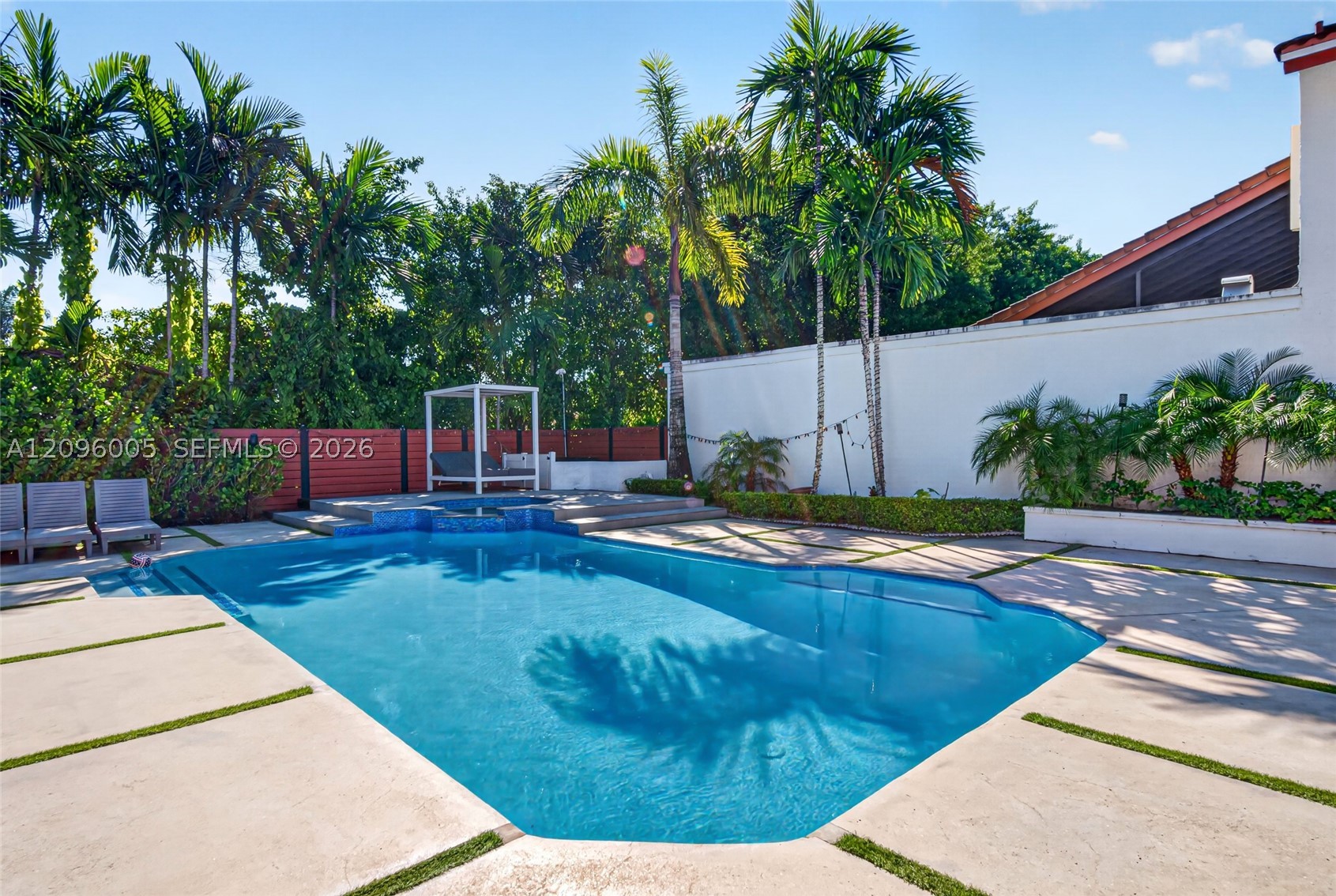 6705 SW 103rd Ct, Miami FL 33173