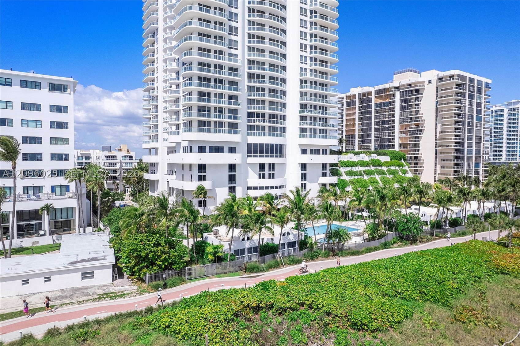 6365 Collins Ave #4307, Miami Beach FL 33141