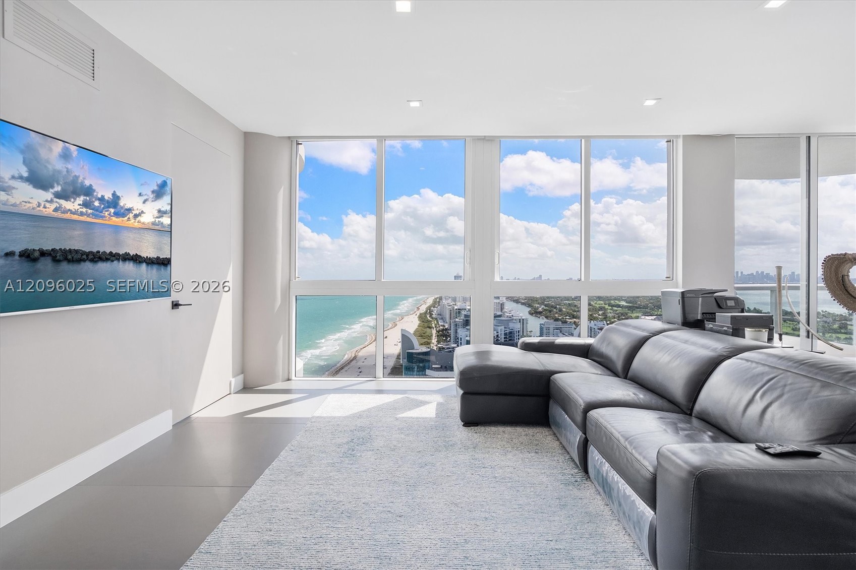 6365 Collins Ave #4307, Miami Beach FL 33141