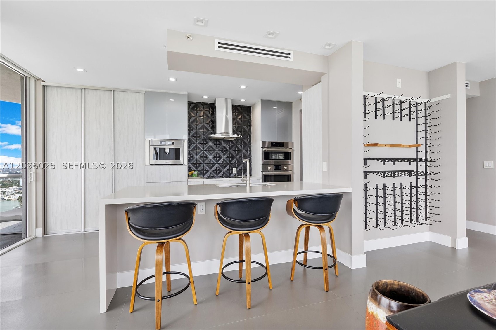 6365 Collins Ave #4307, Miami Beach FL 33141