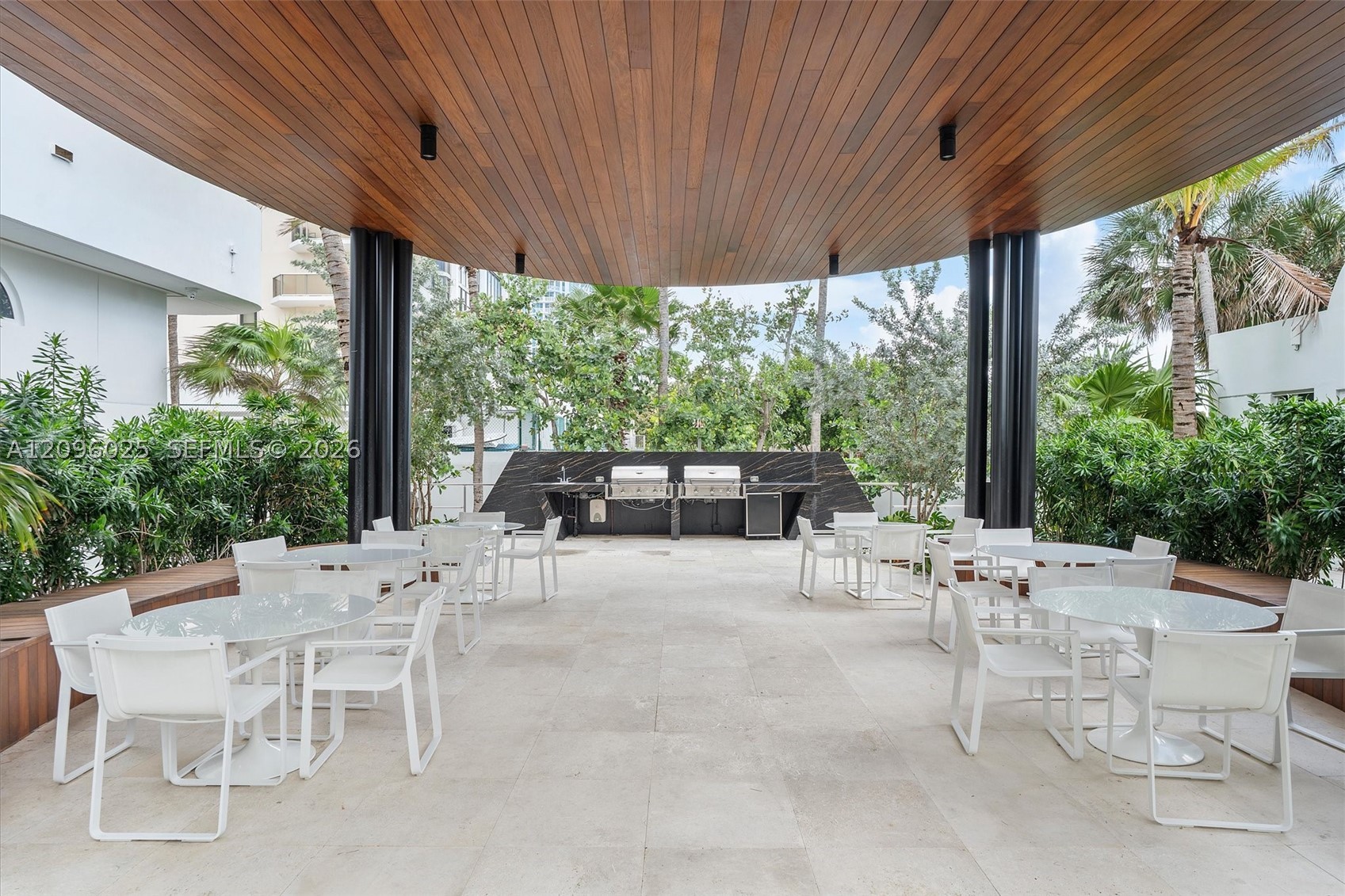 6365 Collins Ave #4307, Miami Beach FL 33141