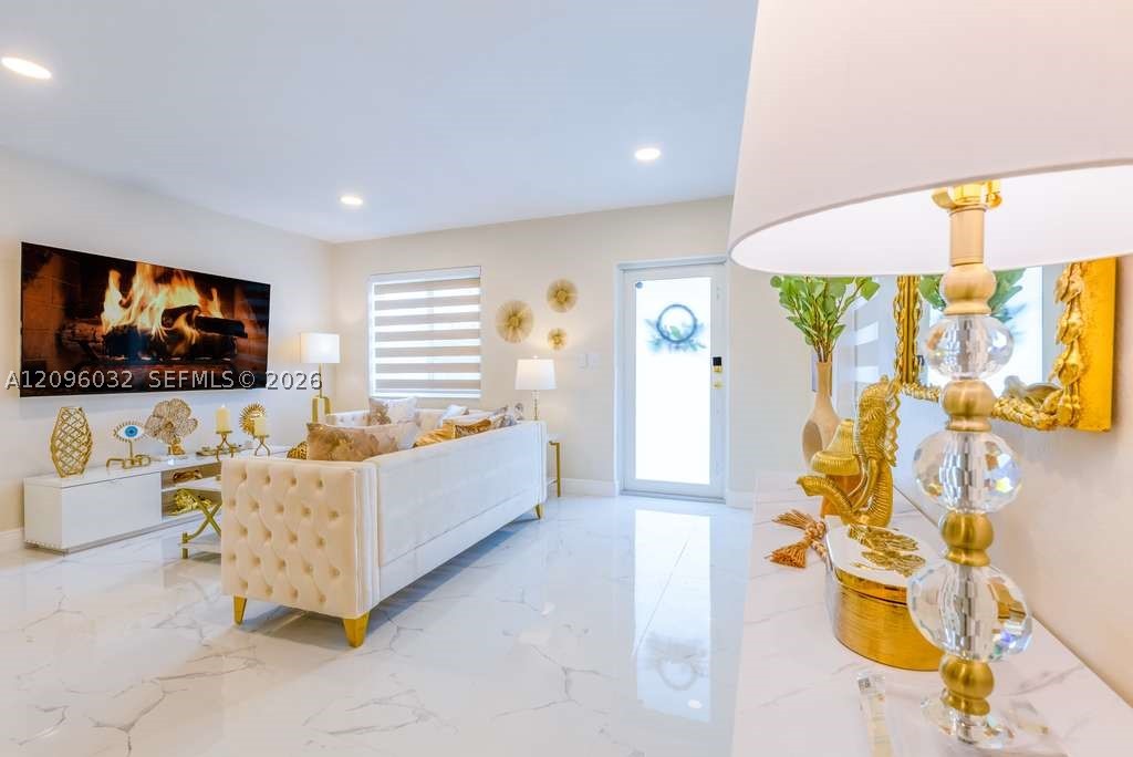 55 SW 60th Ave, Miami FL 33144