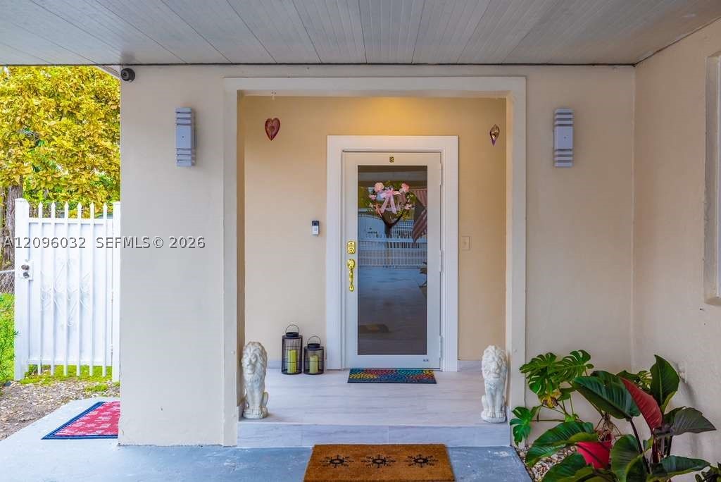 55 SW 60th Ave, Miami FL 33144